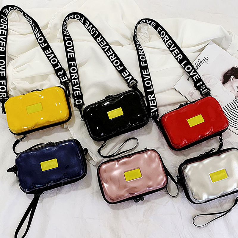 Τσάντα crossbody με σκληρό PC περίβλημα για αποθήκευση κλειδιών, ριγέ σχέδιο, ABS και PC, αδιάβροχη, υπερ ελαφριά, επένδυση πολυεστέρα, άνοιξη 2025