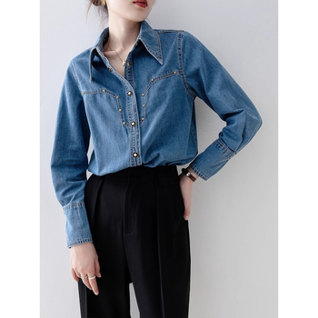 Ženska denim košulja, jednobojni uzorak, dugi rukavi, polo ovratnik, srednja duljina