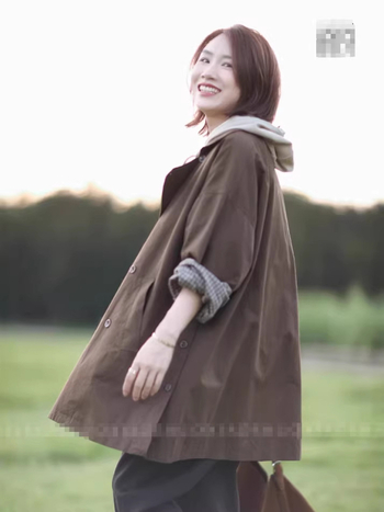 Koreai stílusú pamut windbreaker kabát, galléros lapel, patchwork kockás, laza hosszú siluett, raglán ujjak