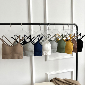 Sutien din nylon fără bretele, cu bretele încrucișate pe spate, fără cusături și cupe detașabile