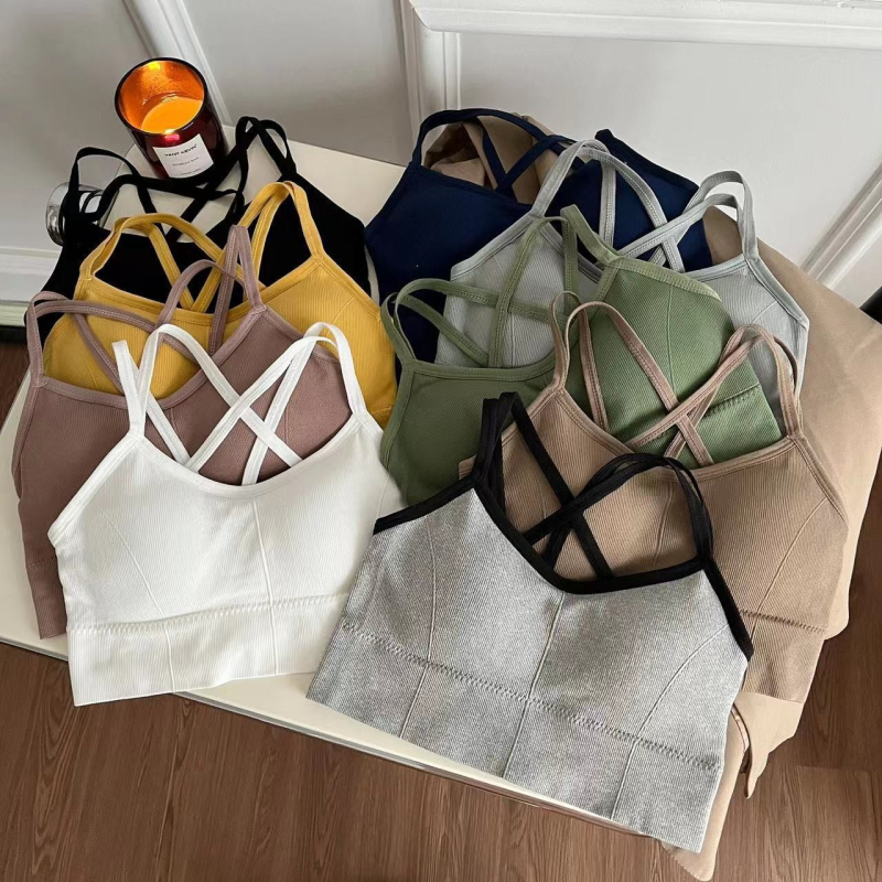 Sutien din nylon fără bretele, cu bretele încrucișate pe spate, fără cusături și cupe detașabile