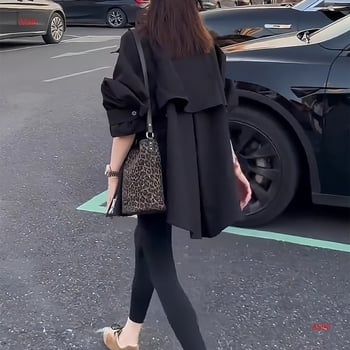 Damski trench coat srednje duljine od Chenille tkanine sa Spandex sadržajem ispod 30%, širok kroj, polo ovratnik sa zatvaračem, duljina 50-65 cm