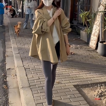 Damski trench coat srednje duljine od Chenille tkanine sa Spandex sadržajem ispod 30%, širok kroj, polo ovratnik sa zatvaračem, duljina 50-65 cm