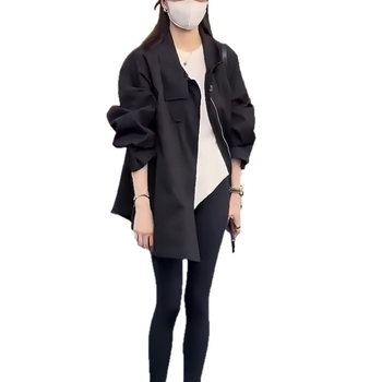 Damski trench coat srednje duljine od Chenille tkanine sa Spandex sadržajem ispod 30%, širok kroj, polo ovratnik sa zatvaračem, duljina 50-65 cm