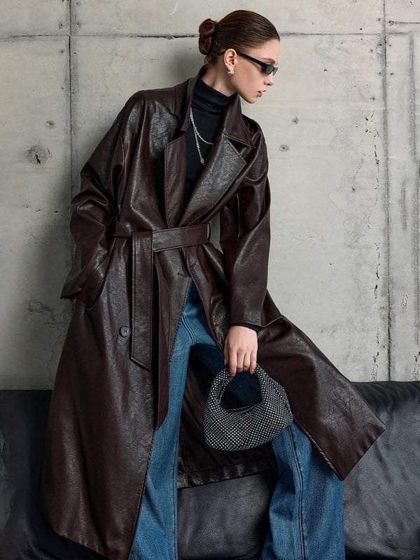 Geacă din piele tip windbreaker - finisaj uzat, croială lejeră, închidere cu șnur, nasturi dubli