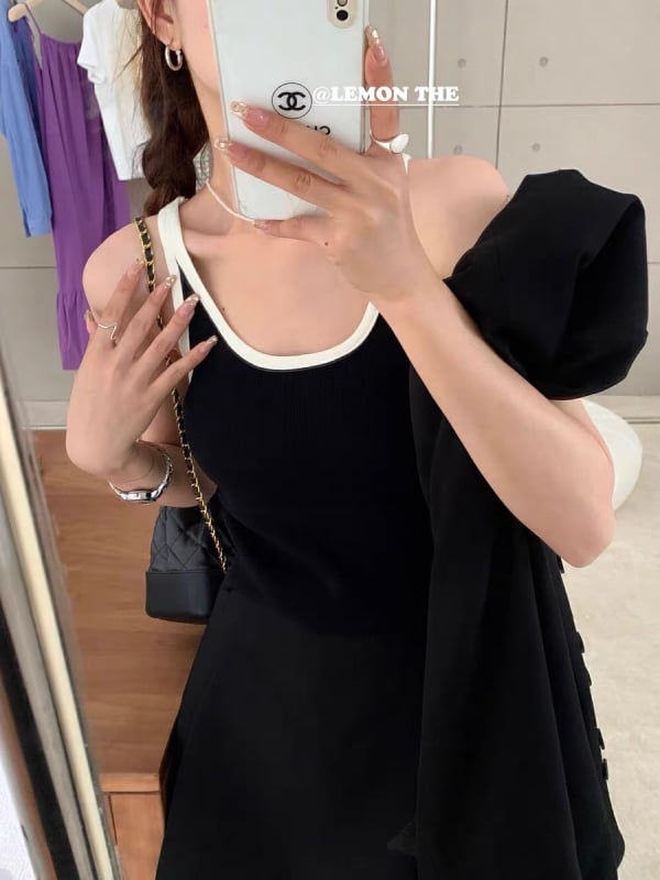 Camisolă din bumbac în stil coreean, cu dungi contrastante, croială slim, cu inserție pentru bust încorporată, lungime la talie