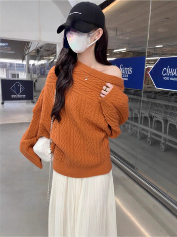 Pulover tricotat cu un umăr pentru femei - mâneci lungi, fibre acrilice, model solid, croială dreaptă