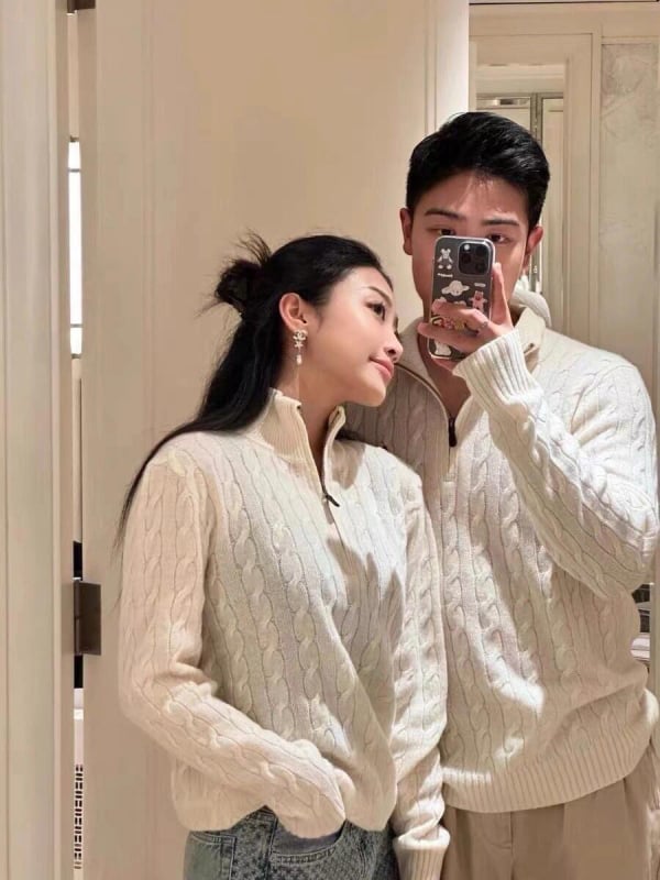 Pulover din amestec de lână, cu guler înalt cu fermoar parțial, tricotat cu model cablu, gros, mâneci lungi