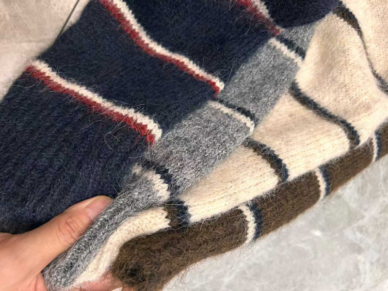 Korejskog stila prugasti kardigan-pulover od vunene smjese, okrugli izrez i dugi rukavi