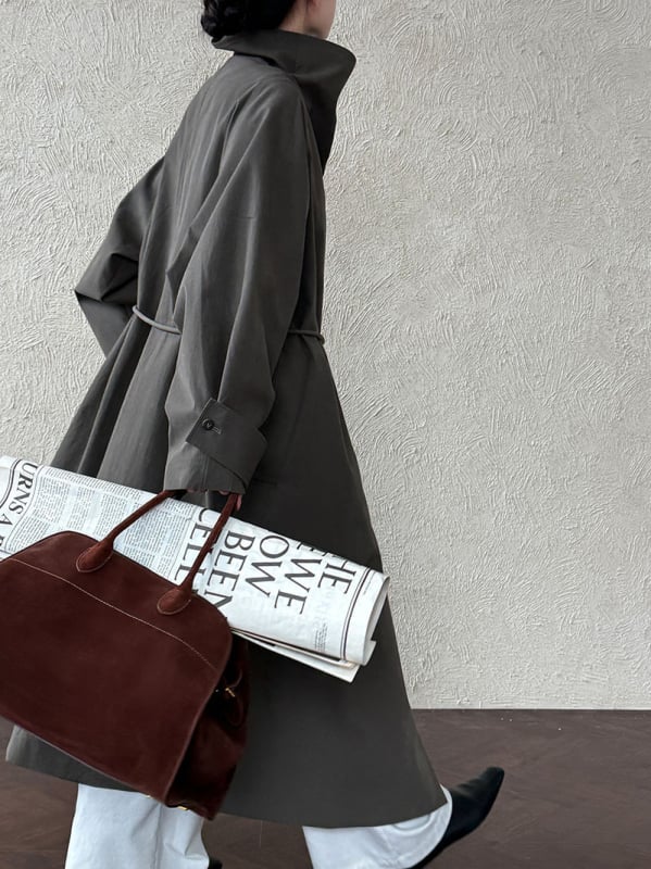 Palton-jachetă de damă, lungime medie, guler cu rever, croială lejeră, cordon talie