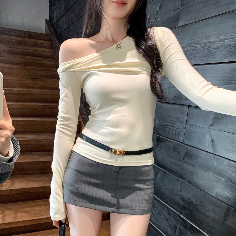 Top za donji sloj s otvorenim ramenima, dugi rukav, Twist dizajn, dijagonalni ovratnik, pulover, mješavina viskoze i poliestera