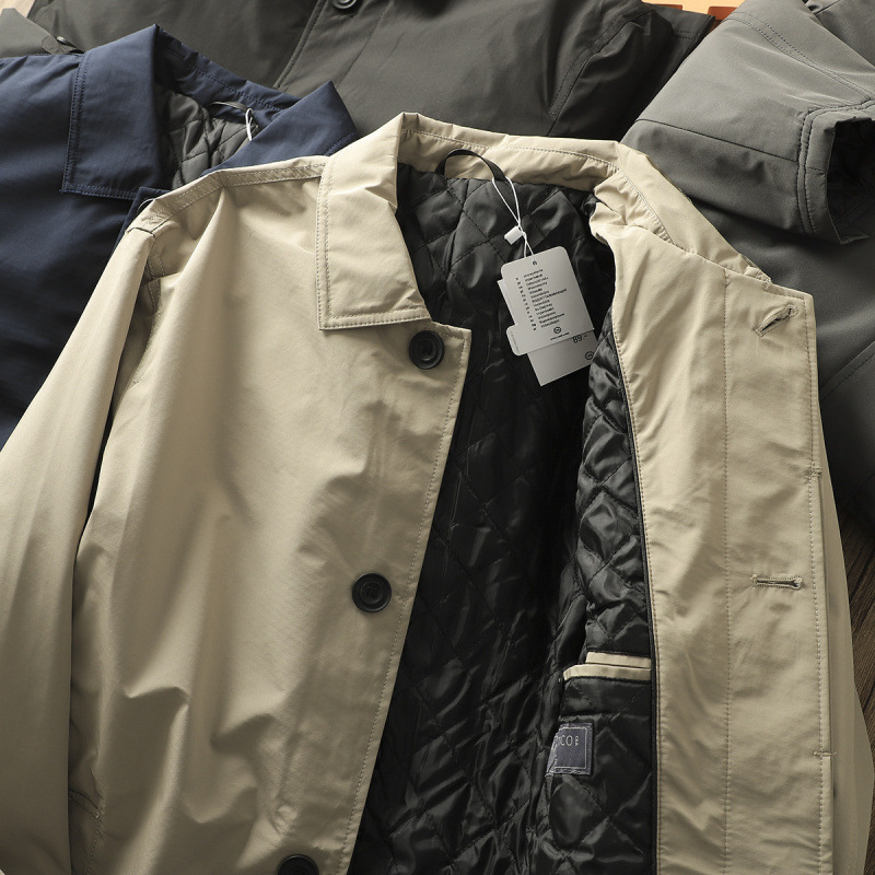 Muški kaput: otporan na vjetar i vodu, debela podstava za toplinu, srednja duljina, rever ovratnik