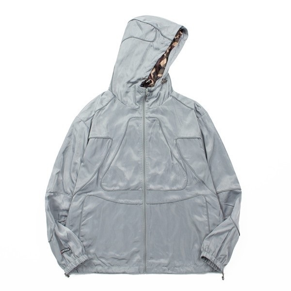 Windbreaker jakna s stojećim ovratnikom, jednostruko kopčanje na gumbe, slobodan kroj, 70% poliester, tanak materijal