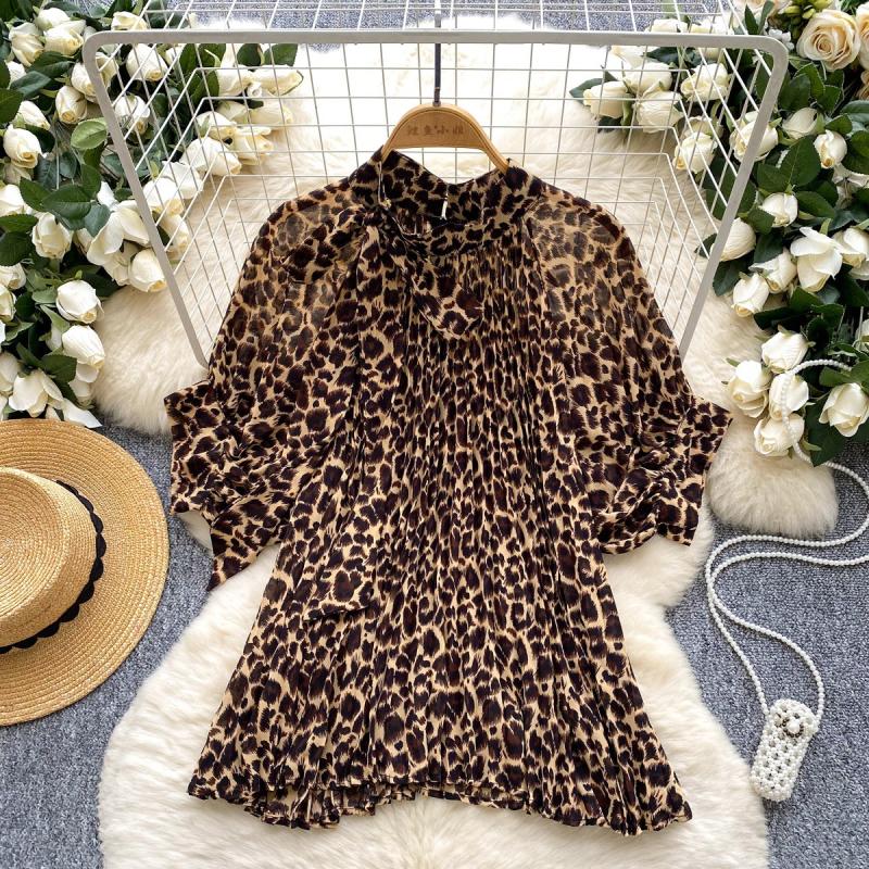 Chiffon anyagú ing, rövid ujjú, ultrakrövid hossz (≤40 cm), királyi hölgy stílus