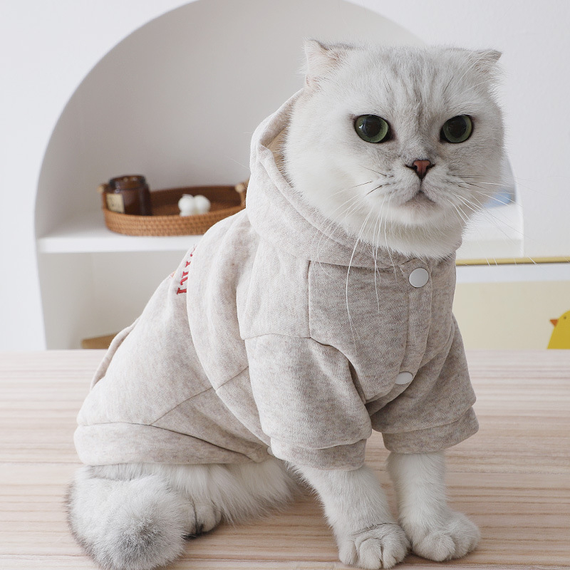 Hanorac de iarnă pentru câini – cu glugă, izolație îmbunătățită, compatibil cu lesă, unisex, pentru rase mici