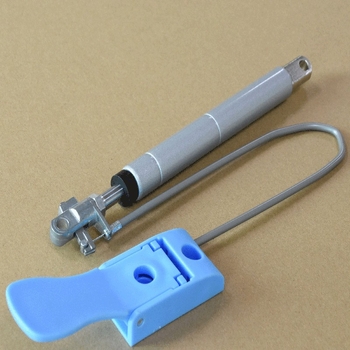 Studijski stol s hidraulijskim plinskim amortizerom i linearnim tlomom, podesiva radna ploha, moderan minimalistički stil, precizna montaža