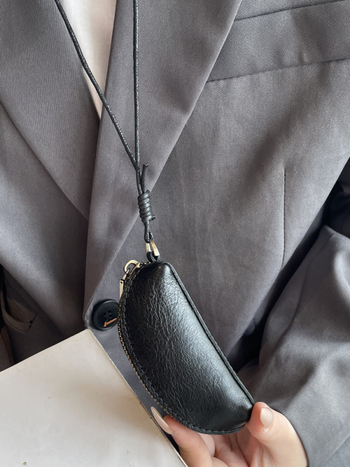 Uniszex mini érme-táska valódi bőrből, növényi cserszínű bőrből, egyszínű mintázat, utcai divat stílus, bélés nélkül