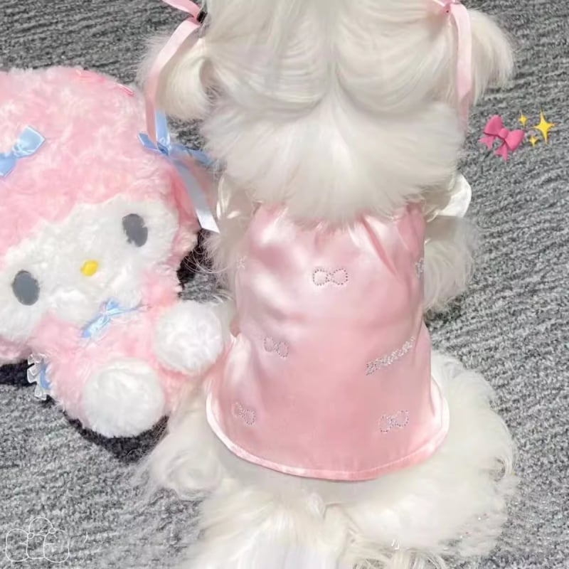 Odjeća za kućne ljubimce – lagani luksuz, prozračna, lagana, s dijamantnim ukrasima; Materijal: platno; Podrijetlo: Jiangsu; Marka: Jiamei Chong; Kategorija: Odjeća za kućne ljubimce; Stil: Slobodno vrijeme