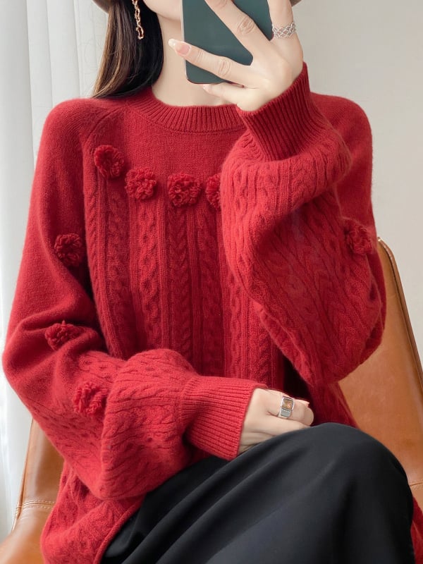 Pulover damă din lână 100% cu glugă, broderie pe jacquard, guler rotund, mâneci lungi, croială lejeră