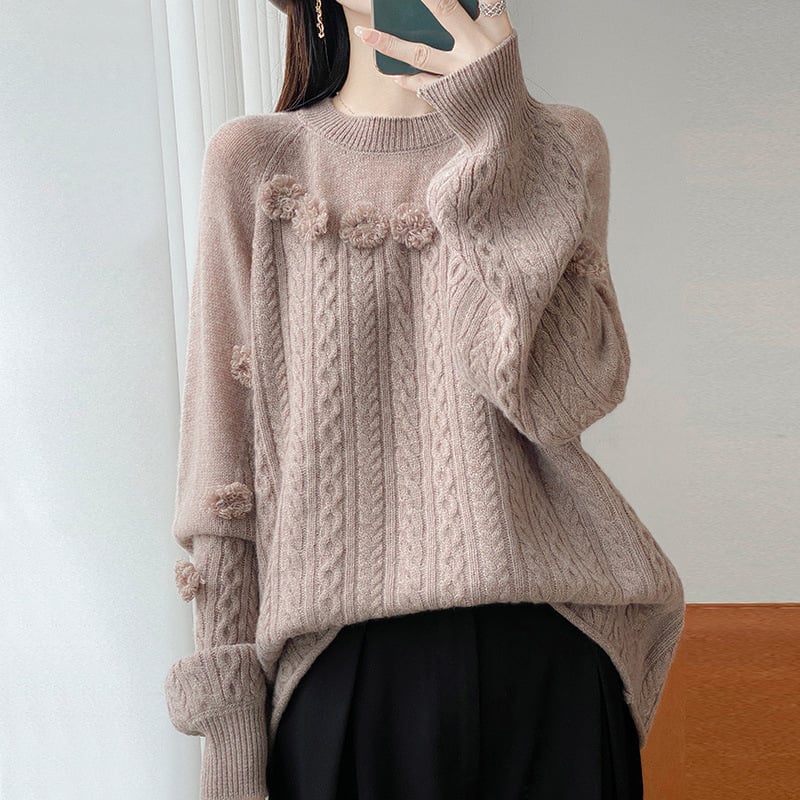 Pulover damă din lână 100% cu glugă, broderie pe jacquard, guler rotund, mâneci lungi, croială lejeră