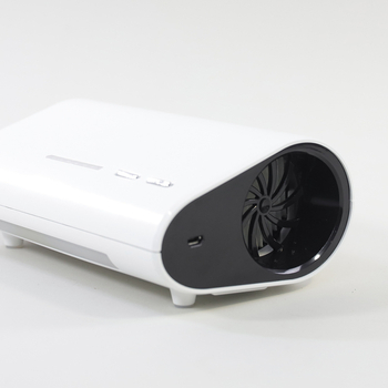 Автомобилен пречиствател на въздуха - модел D2140-10-ELI-PV(6mm); напрежение 5V; размери 170×125×68.5 мм; тегло 257 г; поддръжка на множество захранващи опции.