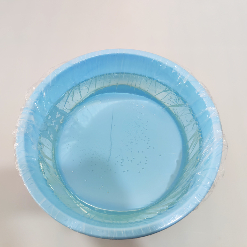 Egyszer használatos mosdózacskó, műanyagból, vízálló, hőzáró élű lezárás, 100% tiszta anyag, tömeg 0,1-0,3 kg