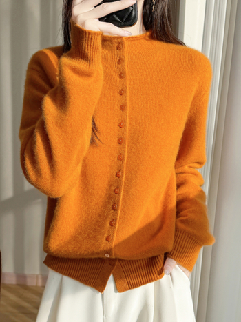 Cardigan cu tiv rulant, guler semi-înalt, mâneci lungi, lungime standard, 95% lână