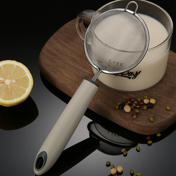 304 nehrđajući čelik – mrežasta kuhača za filtriranje sojinog mlijeka, soka, dječje hrane, tekućine za tortu s jajetom i brašnom — protuklizni držač, jedan kukica za vješanje, zaštita od opeklina