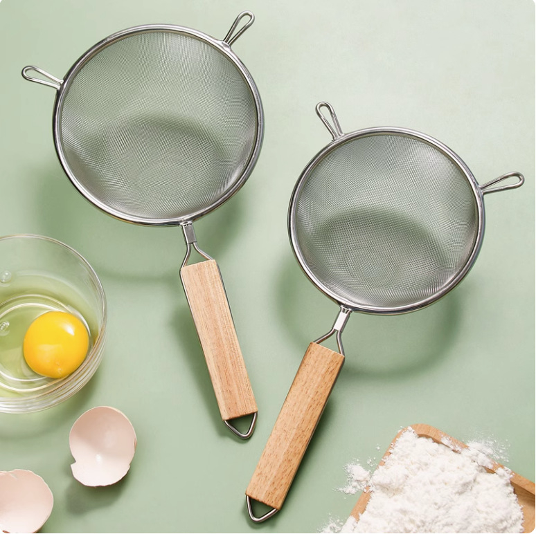 Kuhinjsko sito s drvenom drškom, nehrđajući čelik 201, ultra-fina mreža, marka QN, predstavljeno 2019