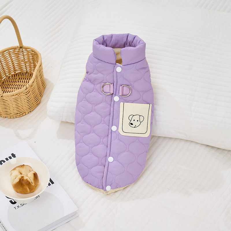 Vesta za kućne ljubimce s džepom, izšivenim leđnim dizajnom, od poliestera s flis podstavom