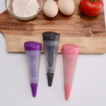 Pistol de decorare pentru prăjituri din silicon — duze și pungă de decorare, stil modern minimalist, lansat în 2025, pentru decorarea cremei