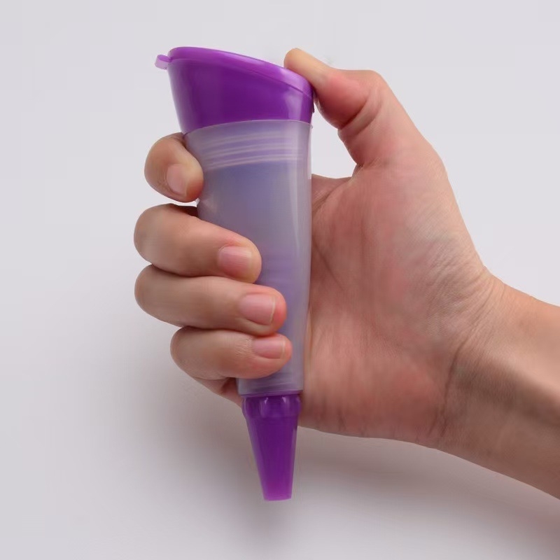 Pistol de decorare pentru prăjituri din silicon — duze și pungă de decorare, stil modern minimalist, lansat în 2025, pentru decorarea cremei