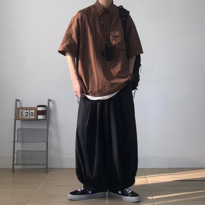 Cămașă lejeră cu guler pătrat, mâneci scurte, buzunar decorativ, croială lejeră, amestec din poliester