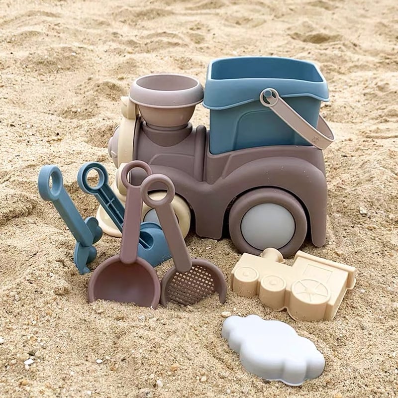Tengerparti homokozó készlet vonat alakú vödörrel és ásóval; műanyag játék, 4–6 éveseknek, 3C tanúsítvány, hálós zacskós csomagolás