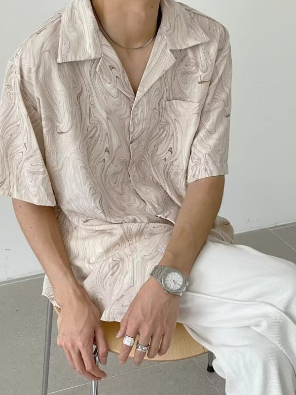 Ing virágos minta, laza szabás, galléros reverrel, félhosszú ujjú, poliészter anyag