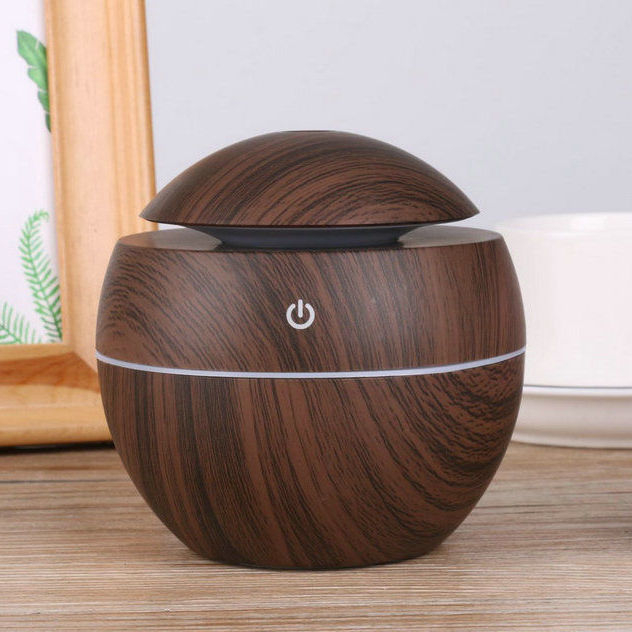 Κυκλικός υγραντήρας αέρα με φινίρισμα ξύλου και αρωματοθεραπεία, USB τροφοδοσία, για 31–40 τ.μ., δεξαμενή 0,5–1 L, 1 έξοδος ομίχλης, χρονοδιακόπτης 2–8 ωρών