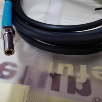 Mikrolézer érzékelő - diffúz-reflektív, szemben lévő derékszögű fényérzékelő, látható fénypont, modellek M3, M4, M6