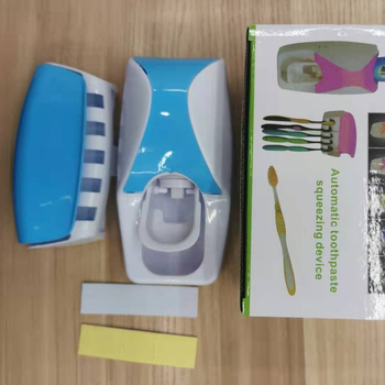 Suport pentru periuțe de dinți cu dozator automat de pastă de dinți, din plastic, fixare cu ventuză