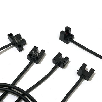 Comutator fotoelectric în canalul în formă de U PM-L45, K45, T45, Y45, R, F44 – senzor de limită