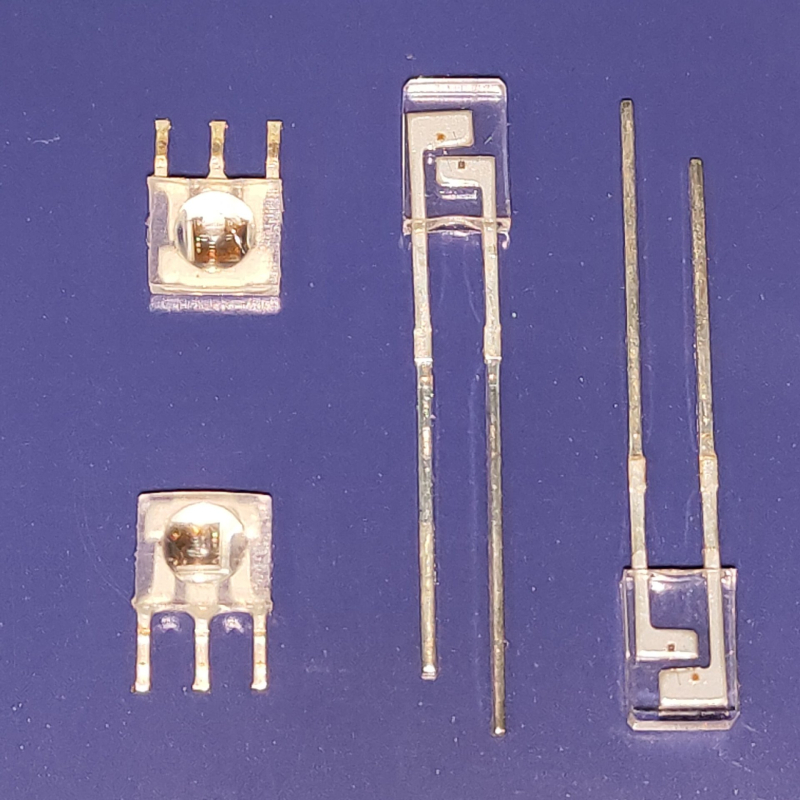 Senzor de oxigen din sânge pentru vârful degetului – infraroșu apropiat 660–905 nm, multi-canal, cale opticǎ prin traseu extern, puls unic