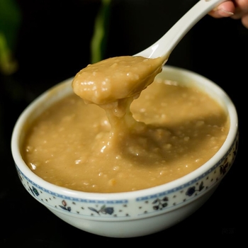 Tăiței prăjiți gata de consum din făină de orez lipicioasă pentru mic dejun hrănitor