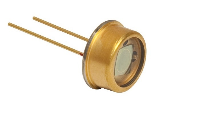 Receptor optic în ambalaj metalic TO-5, domeniu infraroșu apropiat 500-1700 nm, viteză înaltă
