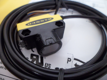 BANNER QS18 Senzor optoelectronic tip placă reflectorizant IP67, Model QS18VP6LP/BRT-2X2, MOQ 1