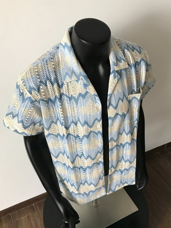 Cămașă cu guler Lapel, croială lejeră, mâneci 3/4, țesătură Dylan respirabilă ≥96%, fără călcare