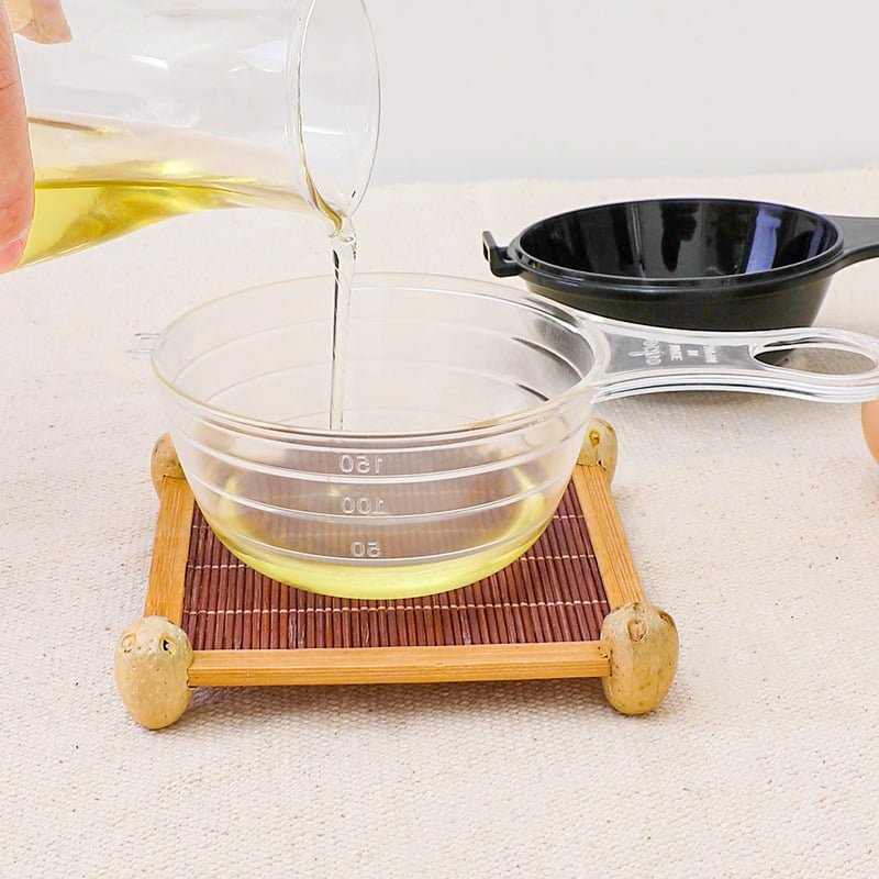 ECHO lisztszitó leválasztható kézi szűrőhálóval és mérőedénnyel, Japánban gyártva