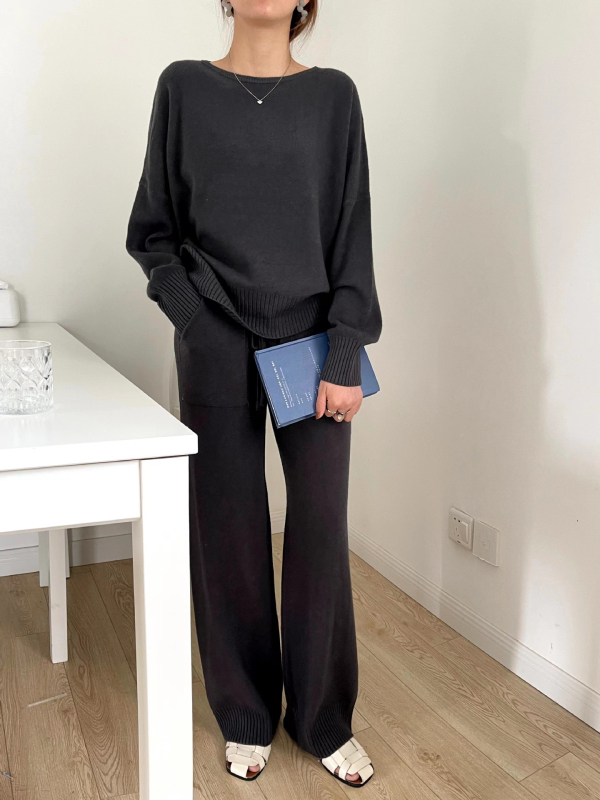 Set pentru femei format din pulover tricotat și pantaloni largi; material: tricot; poliester 70–80%; stil japonez-koreean lejer; sezon: iarnă 2025