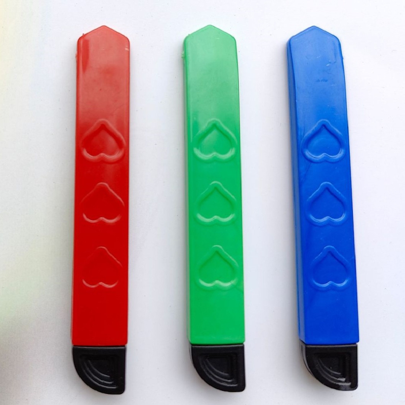 FT-155 Cuțit de precizie din plastic, compact, pentru tapet, tăierea hârtiei și film pentru sticlă; lamă 0.33; greutate 0.34