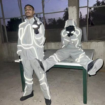 Alcatraz suradnja jakna s izvezenim logom, unisex široki kroj, kapuljača, zip, reflektirajuće trake, model 25002