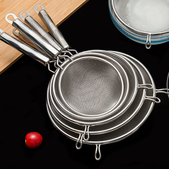 304 rozsdamentes acélból készült kettős hálós szita kolander – gyümölcslevek szűrésére és liszt átszitálására, csúszásmentes, dupla kampó