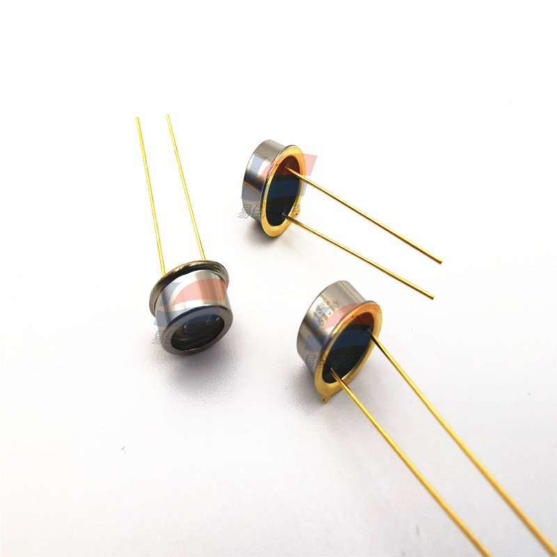 S1336-44BK ιαπωνικός φωτοδιόδος με υψηλή αξιοπιστία για αναλυτικά όργανα και οπτικά μετρητικά συστήματα; ελάχιστη παραγγελία 10; ελάχιστη ποσότητα συσκευασίας 100